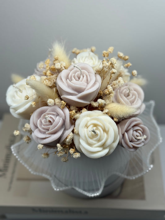 Hoyle-candle-soyalys-duftlys-pyntlys-pyntelys-soyavokslys-stearinlys-levende lys-blomster-lysbukett-vegansk