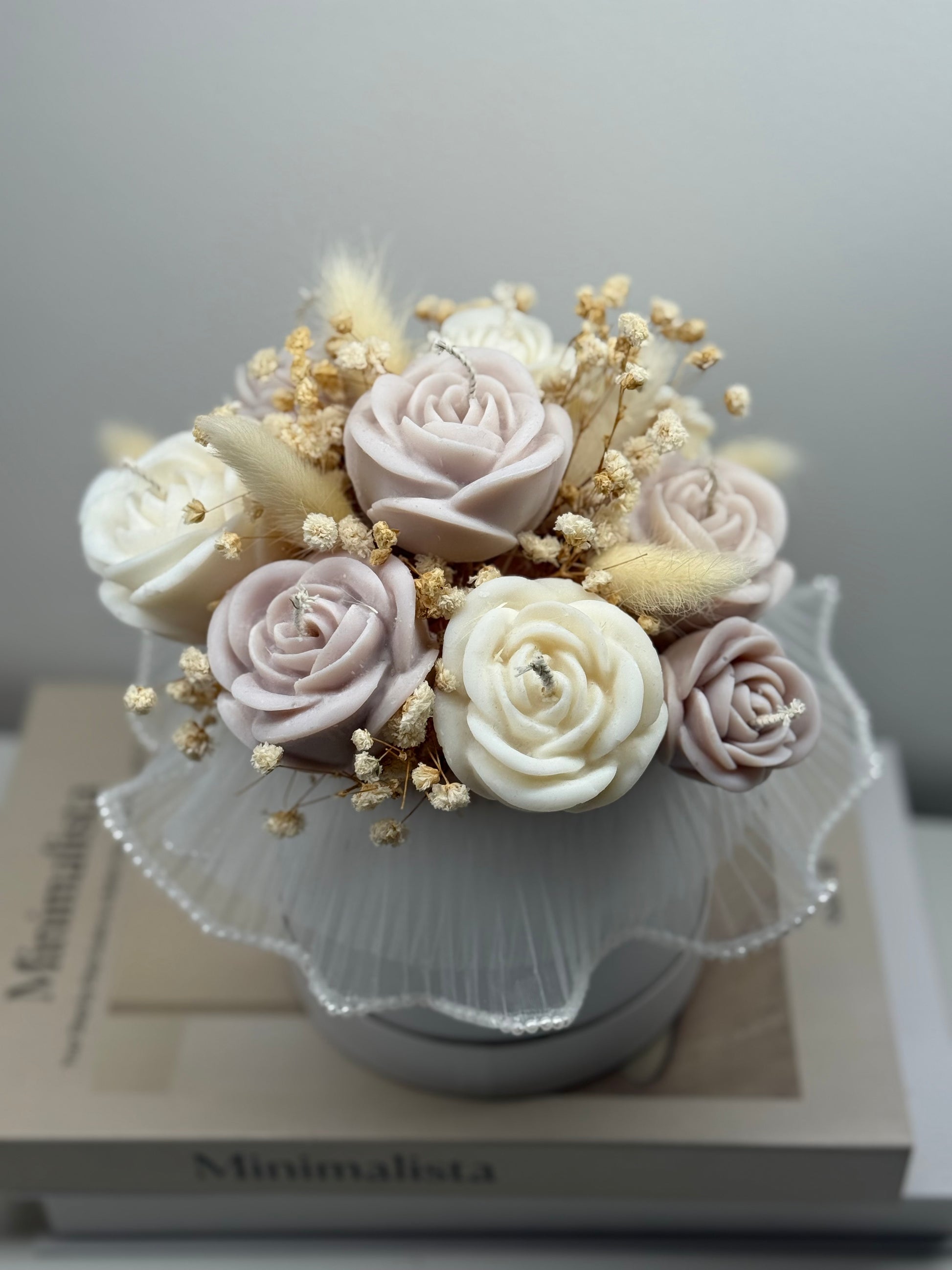 Hoyle-candle-soyalys-duftlys-pyntlys-pyntelys-soyavokslys-stearinlys-levende lys-blomster-lysbukett-vegansk