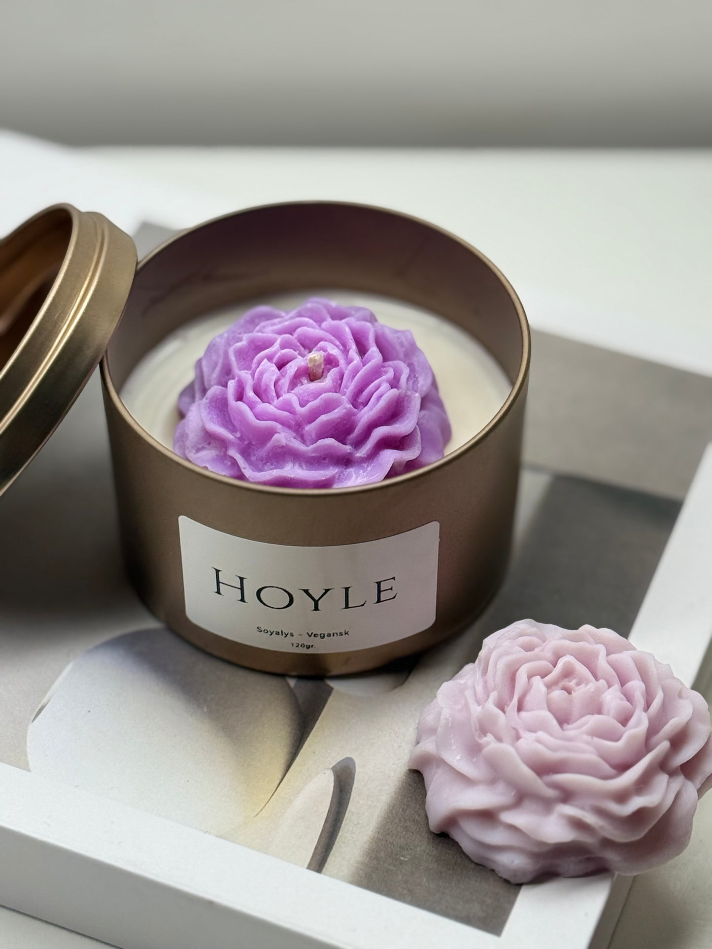 Hoyle-candle-soyalys-duftlys-pyntlys-pyntelys-soyavokslys-stearinlys-levende lys-blomst-vegansk